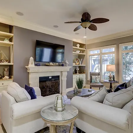 28 Corine Lane Villa